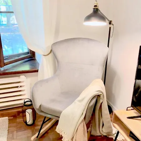 Lägenhet Old Town Apartment-city Centre